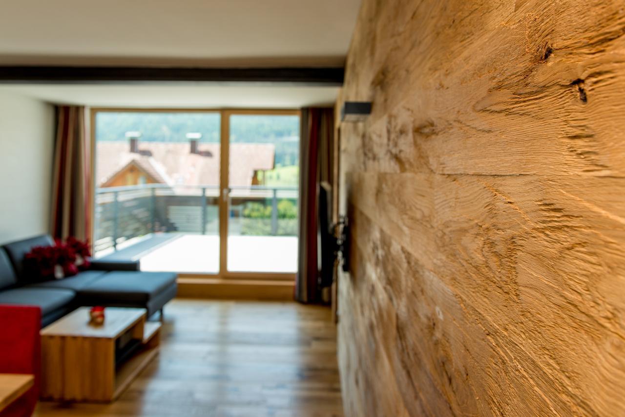 Ferienhaus Holzer Вайсензее Номер фото